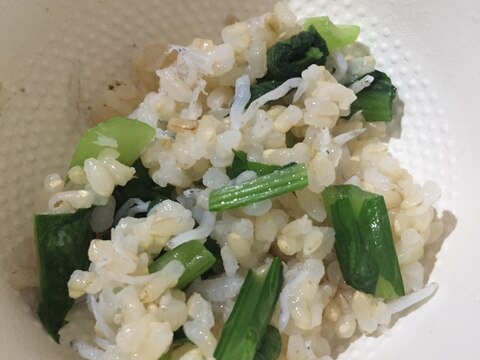 小松菜としらすのカルシウムたっぷり混ぜご飯！